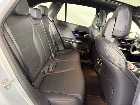 Used 2026 Mercedes-Benz GLC 300 4MATIC image 29