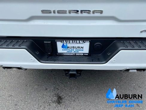 Used 2025 GMC Sierra 1500 AT4 AWD/4WD image 9