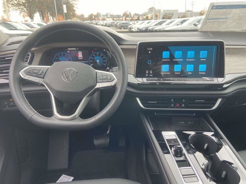 New 2026 Volkswagen Atlas SEL AWD/4WD image 15