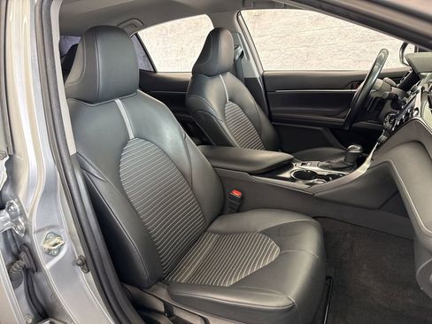 Used 2020 Toyota Camry SE AWD/4WD image 48
