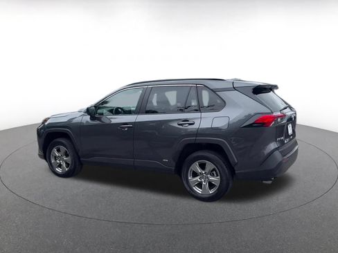Used 2024 Toyota RAV4 LE AWD/4WD image 8