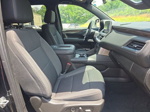 Used 2021 Chevrolet Suburban LS AWD/4WD image 10