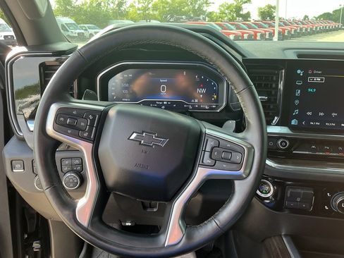 Used 2024 Chevrolet Silverado 1500 RST w/ Convenience Package II AWD/4WD image 10