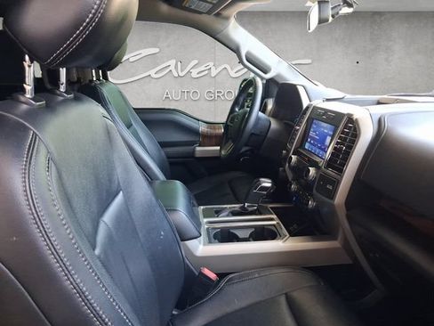 Used 2019 Ford F150 Lariat w/ Equipment Group 502A Luxury AWD/4WD image 30