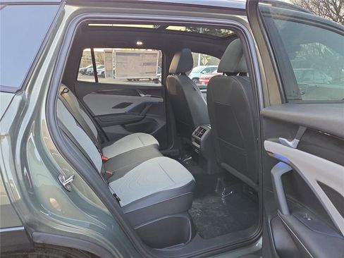 New 2026 Volkswagen Tiguan SE R-Line AWD/4WD image 30
