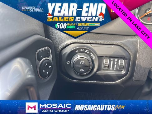 Used 2022 Jeep Gladiator Willys image 28