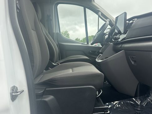 Used 2025 Ford Transit 350 XLT RWD image 14