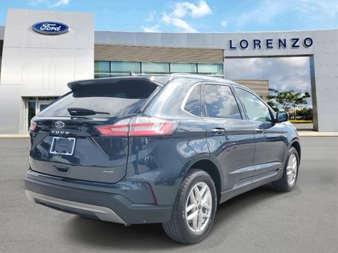 Used 2024 Ford Edge SEL w/ Convenience Package image 5