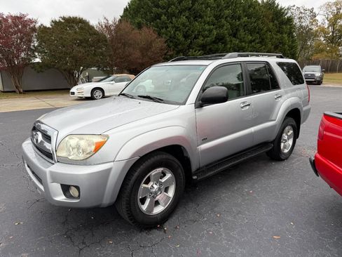 Used 2006 Toyota 4Runner Sport image 1