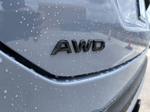 Certified 2025 Honda Pilot TrailSport image 8