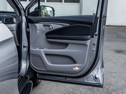 Used 2021 Honda Ridgeline RTL-E image 16