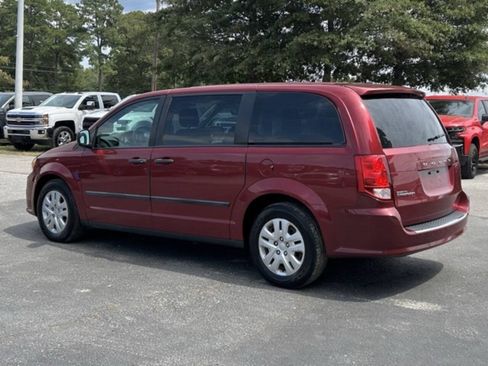 Used 2015 Dodge Grand Caravan American Value Package w/ UConnect Hands-Free Group FWD image 5