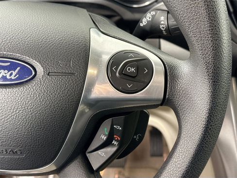 Used 2013 Ford Escape SE image 16