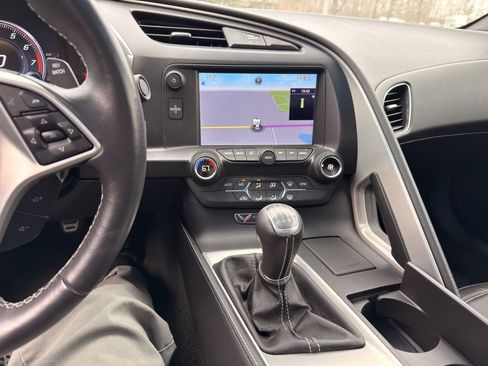 Used 2014 Chevrolet Corvette Stingray Coupe image 3