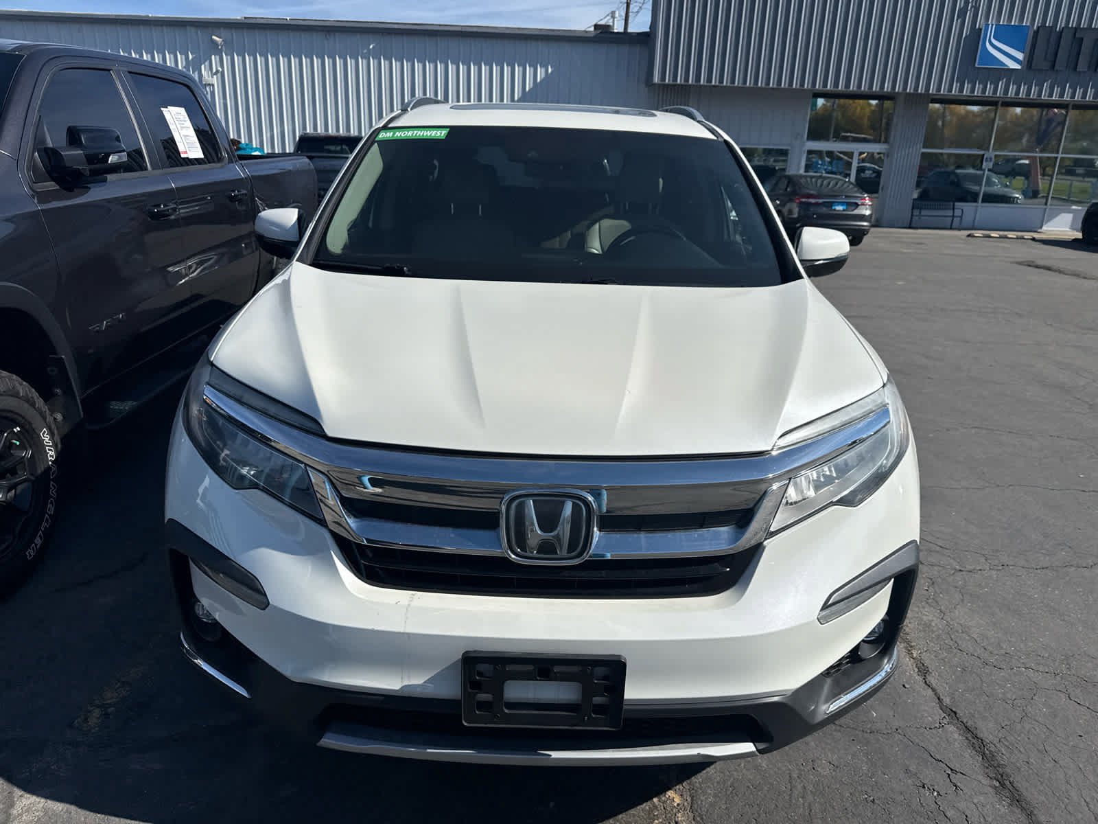 Used 2019 Honda Pilot Touring image 2