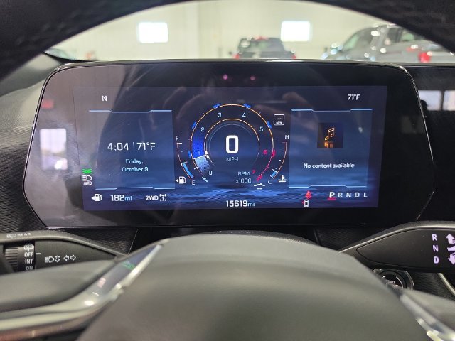 Used 2026 Chevrolet Equinox LT AWD/4WD image 12