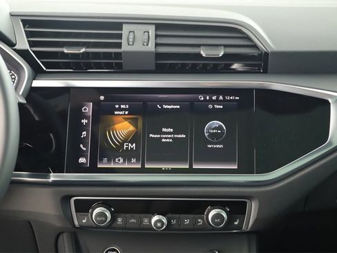New 2025 Audi Q3 2.0T Premium image 19