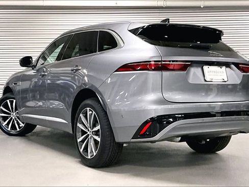 Certified 2025 Jaguar F-PACE R-Dynamic S image 10