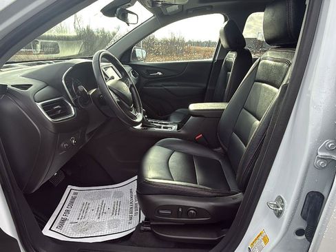 Used 2022 Chevrolet Equinox LT image 25