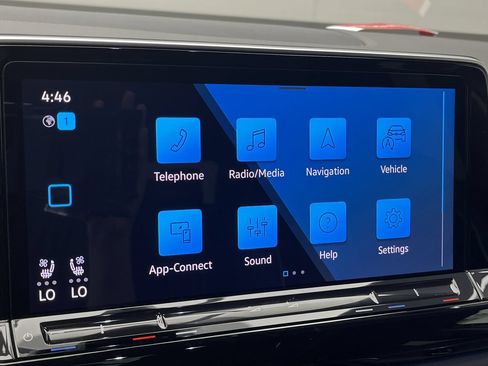 Used 2024 Volkswagen Atlas SEL Premium R-Line AWD/4WD image 21