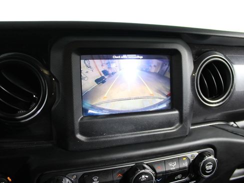 Used 2020 Jeep Wrangler Unlimited Sport AWD/4WD image 31