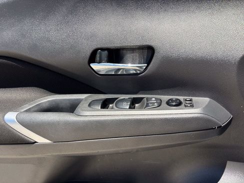 Used 2023 Nissan Kicks SV FWD image 19