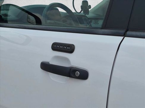 Used 2019 Ford Ranger XL w/ Equipment Group 101A Mid AWD/4WD image 18