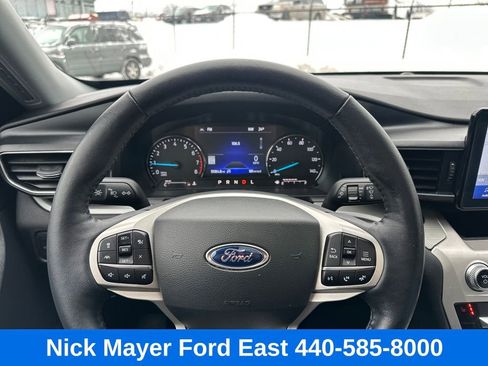 Used 2022 Ford Explorer XLT w/ Equipment Group 202A image 37