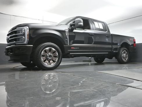 Used 2025 Ford F250 King Ranch AWD/4WD image 34