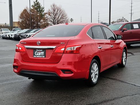 Used 2018 Nissan Sentra SV image 3