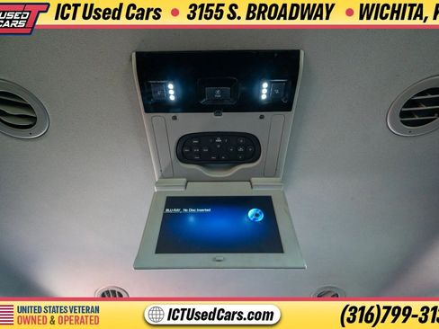 Used 2016 Cadillac Escalade ESV Premium RWD image 25