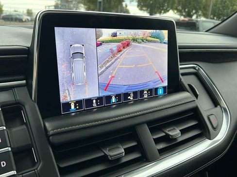 Used 2021 Chevrolet Tahoe Premier w/ Premium Package image 35