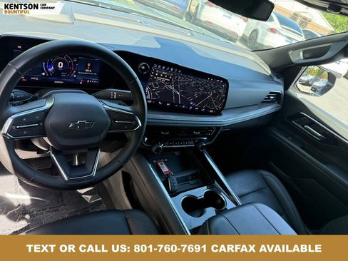 Used 2025 Chevrolet Suburban Z71 AWD/4WD image 26