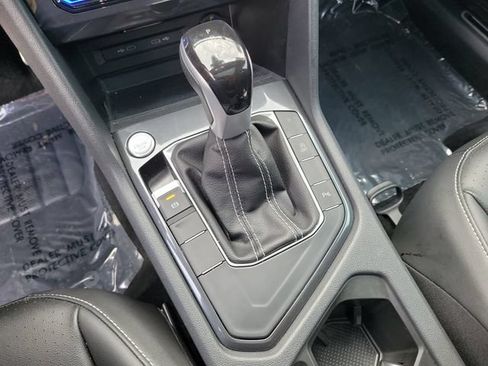 Certified 2024 Volkswagen Tiguan SE R-Line FWD image 28