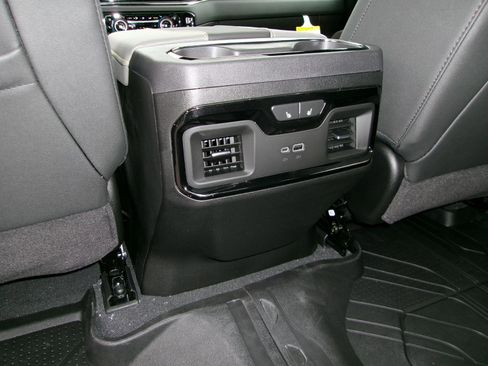 New 2026 Chevrolet Silverado 2500 ZR2 image 16