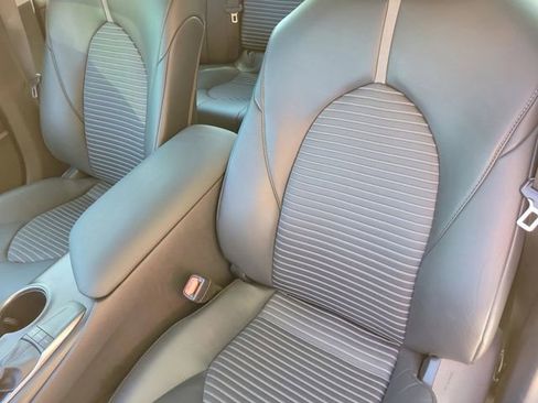 Used 2024 Toyota Camry SE image 11