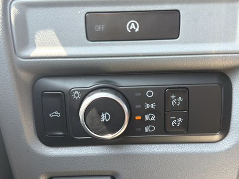 Used 2025 Ford F150 XLT w/ Equipment Group 301A Standard AWD/4WD image 26