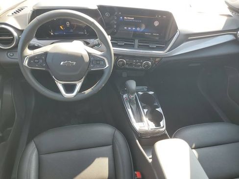 Certified 2024 Chevrolet Trax ACTIV w/ Driver Confidence Package FWD image 11