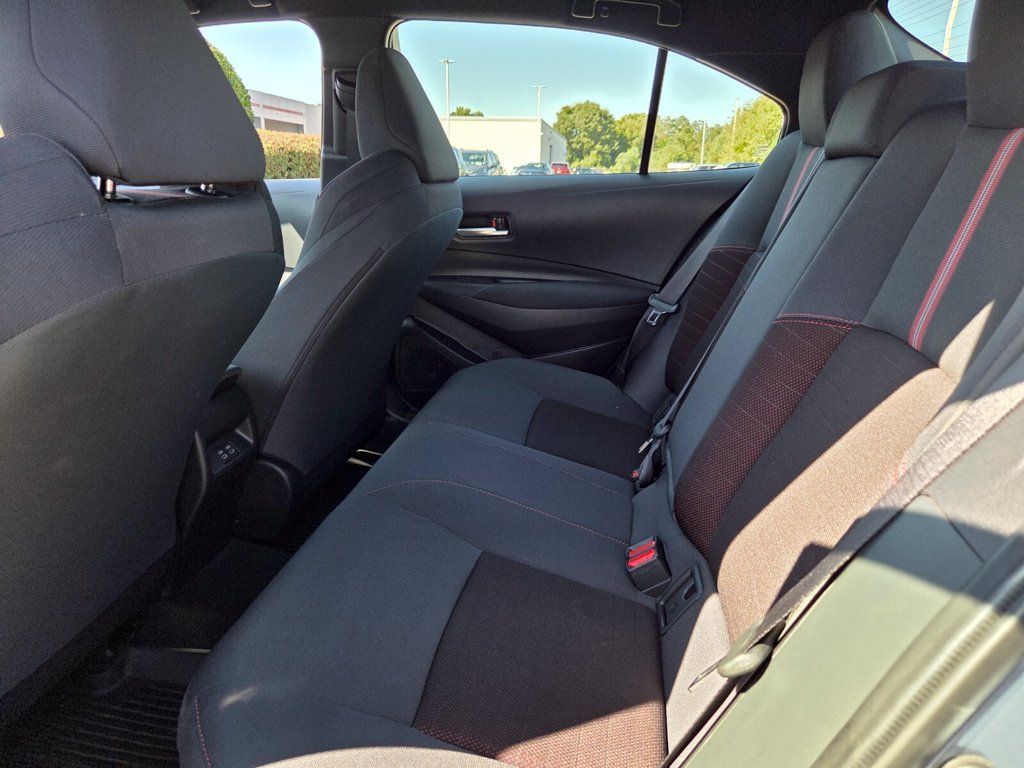Used 2026 Toyota Corolla SE FWD image 6