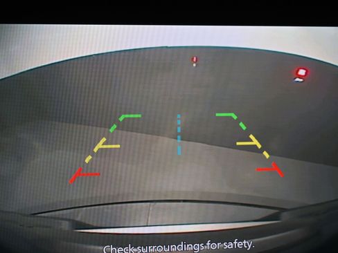 Certified 2022 Nissan Frontier SV image 18