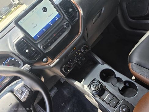 Used 2024 Ford Bronco Sport Outer Banks AWD/4WD image 12