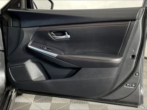 Used 2024 Nissan Sentra SR image 25