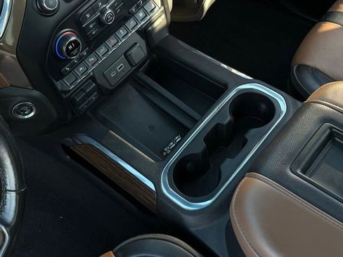 Used 2021 Chevrolet Silverado 1500 High Country image 26