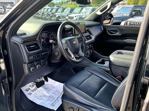 Used 2021 Chevrolet Tahoe Premier w/ Premium Package AWD/4WD image 13