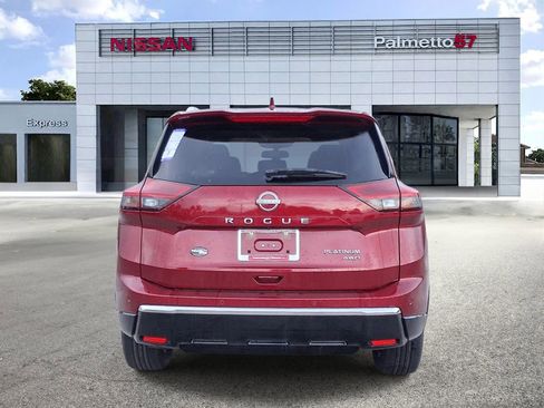 New 2026 Nissan Rogue Platinum w/ Platinum Premium Package AWD/4WD image 4