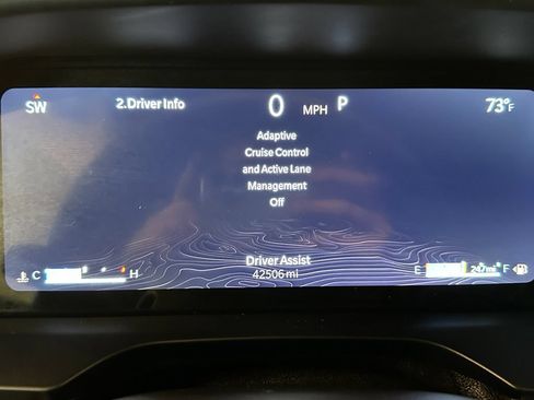 Used 2024 Jeep Grand Cherokee Altitude AWD/4WD image 10