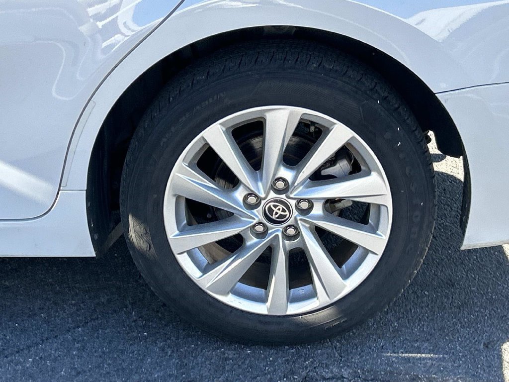 Used 2023 Toyota Camry LE FWD image 13