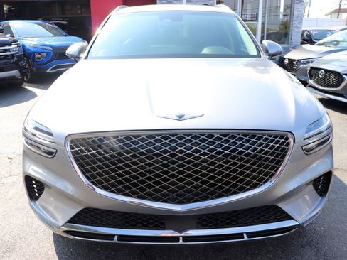 Used 2025 Genesis GV70 2.5T AWD/4WD image 8