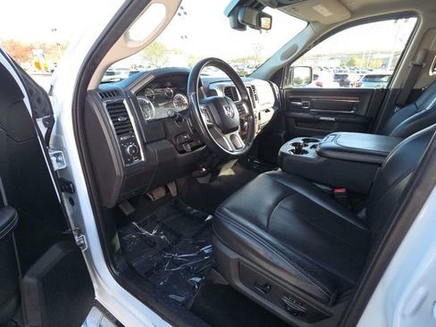 Used 2018 RAM 1500 Laramie w/ Convenience Group AWD/4WD image 16