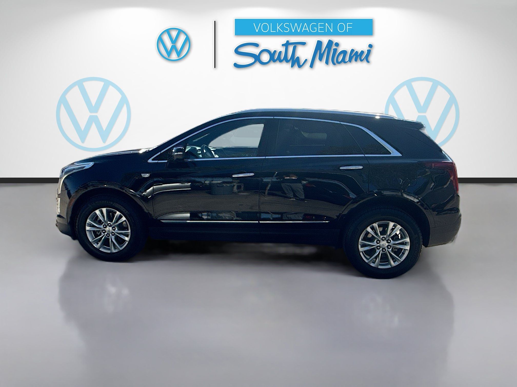 Used 2023 Cadillac XT5 Luxury FWD image 4
